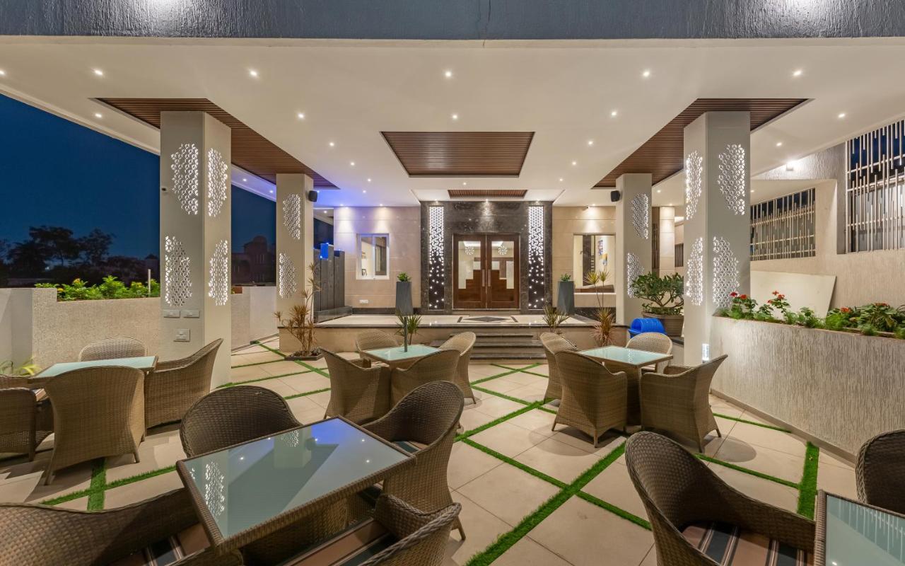 Hotel Grand Regal Chandoli Exteriér fotografie
