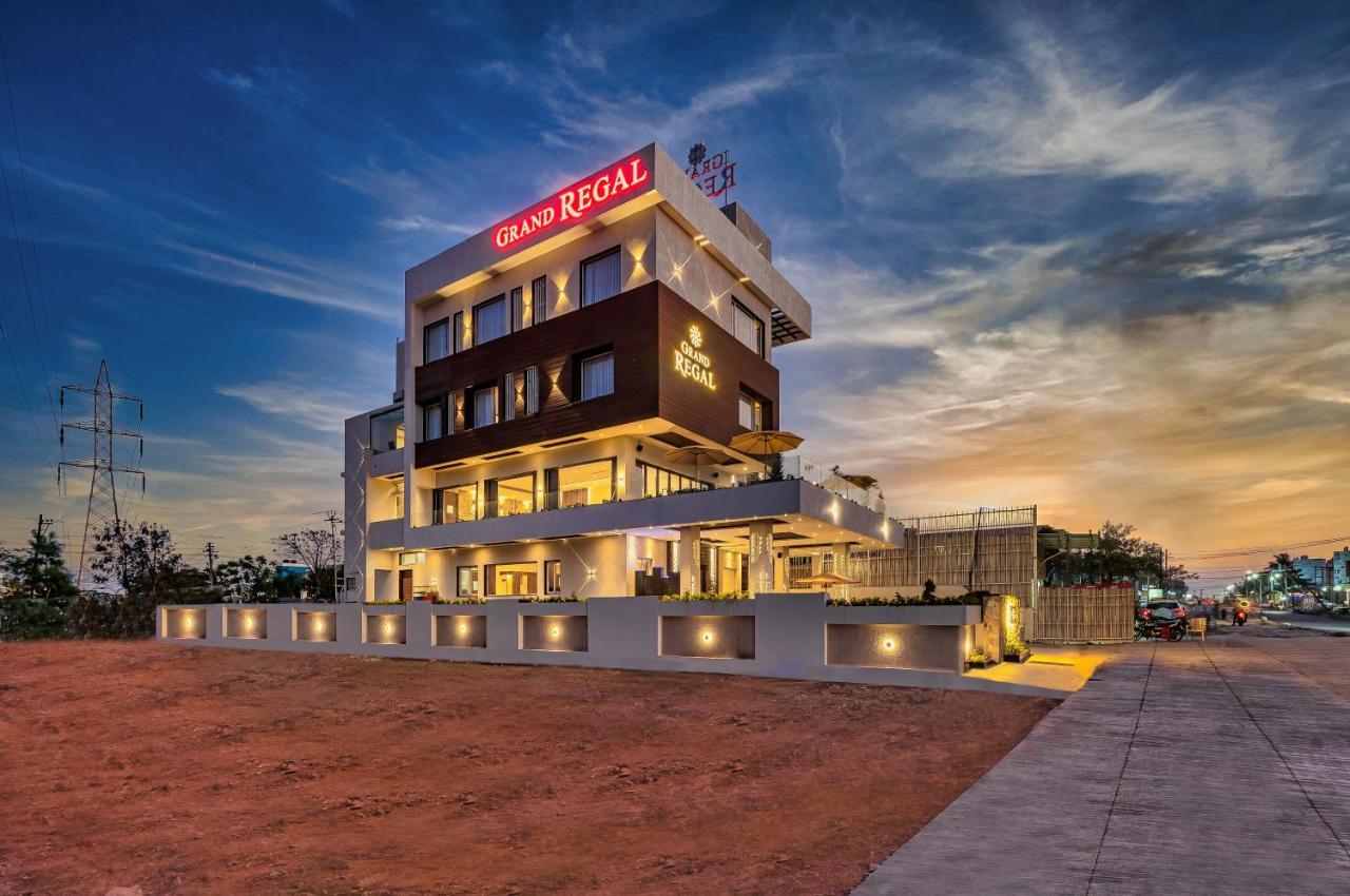 Hotel Grand Regal Chandoli Exteriér fotografie