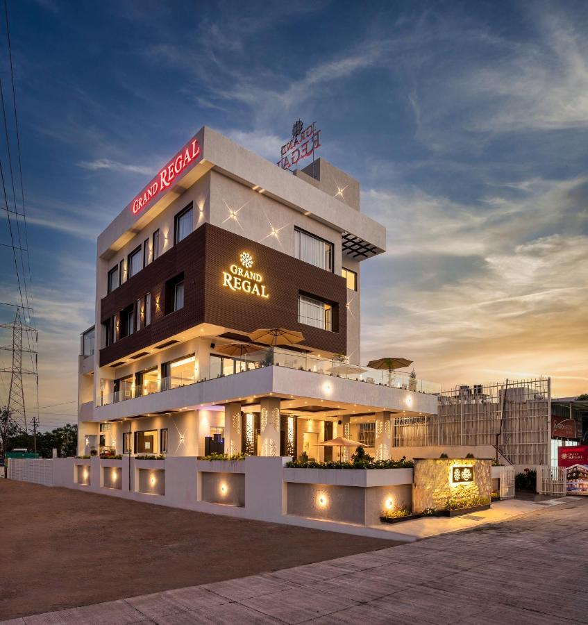 Hotel Grand Regal Chandoli Exteriér fotografie